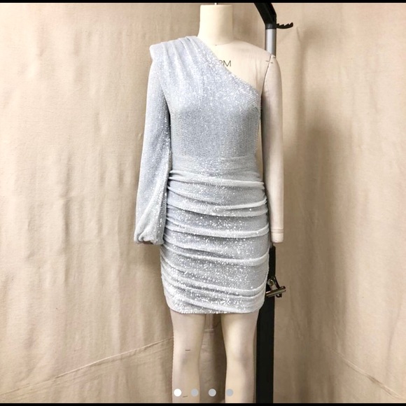 Gorgeous pleated sequin asymmetric balloon sleeve mini dress in silver - Picture 6 of 7